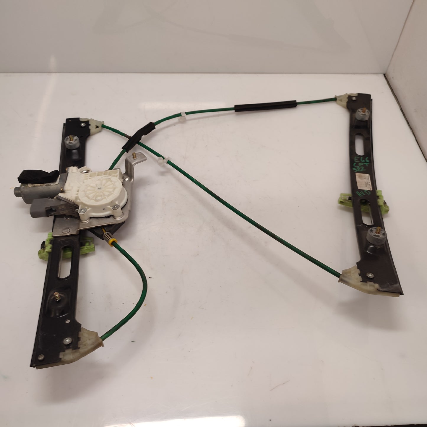Lève-vitre électrique avant droit BMW E46 Compact – Réf. 7079918 – Garantie 3 mois – BMMOTORSPORT80