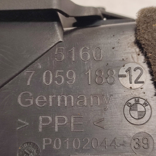 Aérateur droit tableau de bord BMW E81 E82 E87 E88 – Réf. 7059188 - BMMOTORSPORT80