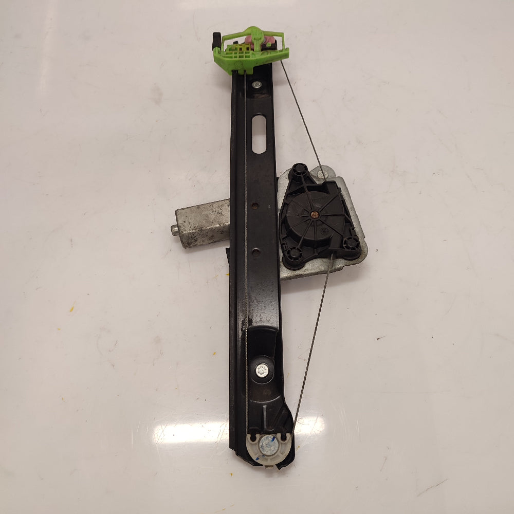 Lève-vitre arrière droit BMW Série 1 E87 – Réf. 7067798 – Pièce d’occasion garantie 3 mois - BMMOTORSPORT80