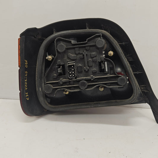 feu arriere droit complet 8371936 bmw e36 touring-BMMOTORSPORT80