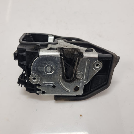 Serrure centralisée arrière droite 7229460 – BMW E60 E87 E90 E91 F10 F20-BM Motorsport80