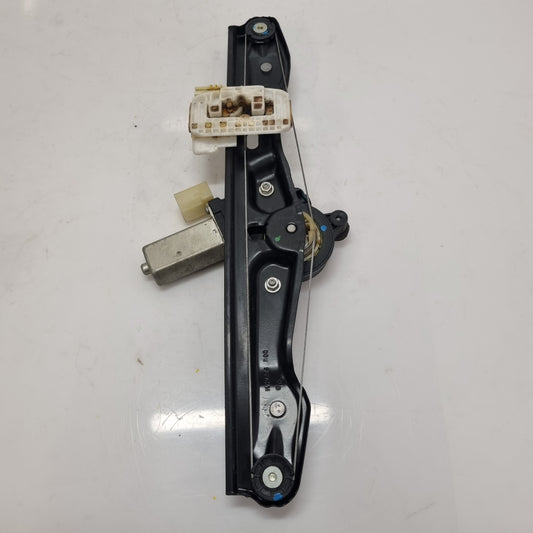 Lève-vitre électrique arrière gauche 7242555 – BMW F20 Série 1 | BM Motorsport80