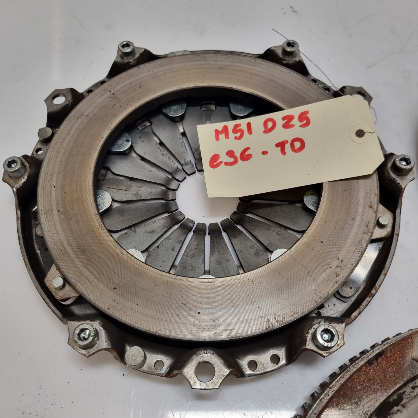 Volant moteur + kit embrayage BMW E36 325 td | Pièces d’origine occasion garantie 3 mois