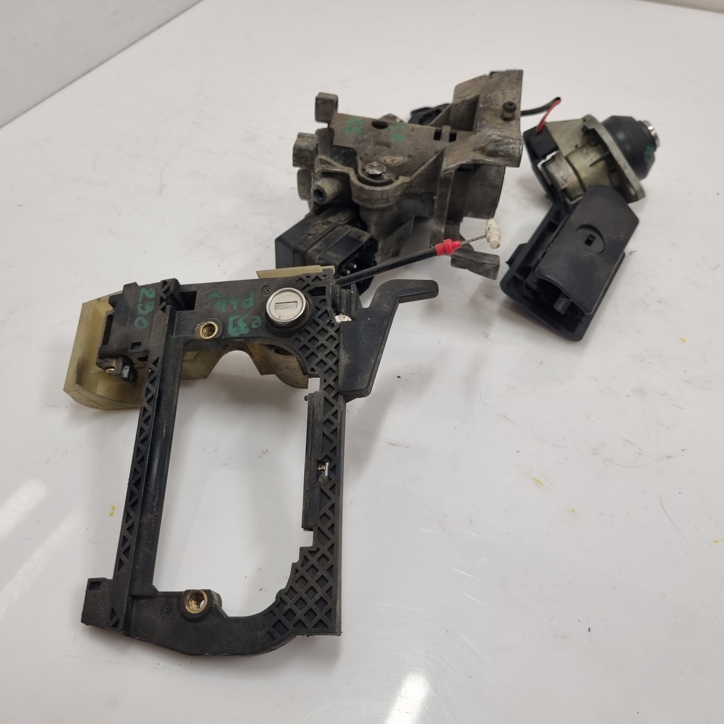 Kit neiman complet + serrure boîte à gants BMW E39 manuelle réf. 1095823 | Occasion garantie 3 mois