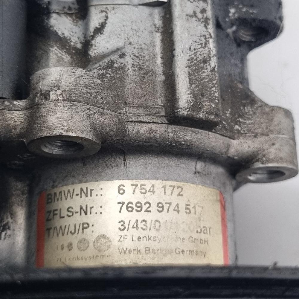 Pompe de direction assistée BMW E46 330d / 330xd – Réf. 6754172 – Occasion + Garantie 3 mois