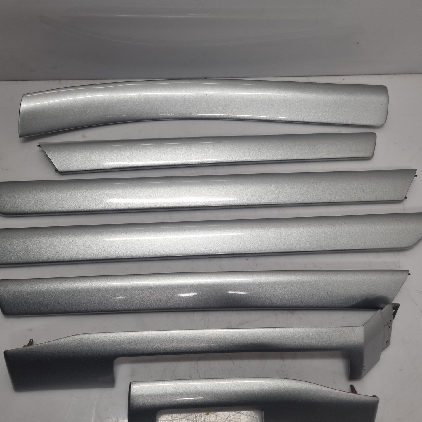 Kit Inserts Gris Complet BMW E46 Berline / Touring – Modèle 4 Vitres Électriques – Occasion + Garantie 3 Mois