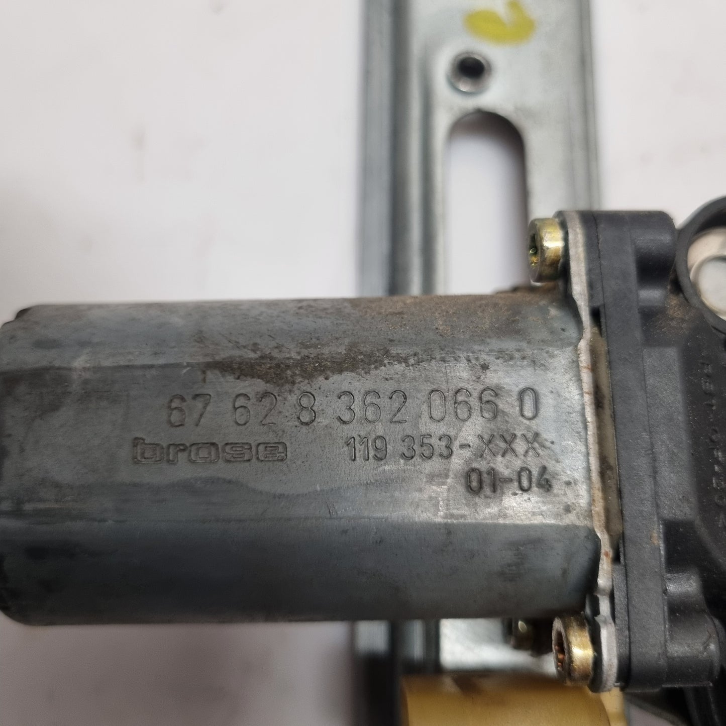 Lève-vitre Électrique Arrière Gauche BMW E46 Berline / Touring – Réf 8362066 – Occasion + Garantie 3 Mois