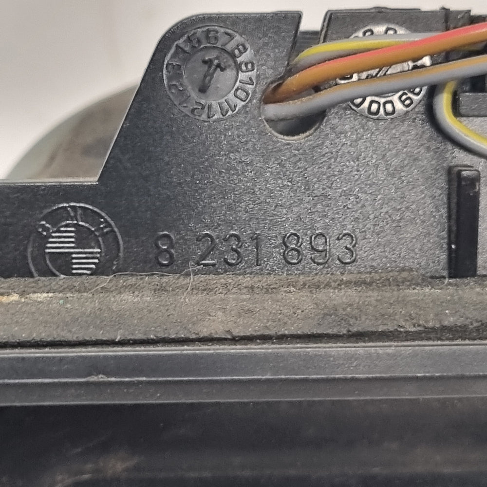 Baguette d’Éclairage BMW E46 Cabriolet – Réf. 8231893 – Occasion – Garantie 3 Mois