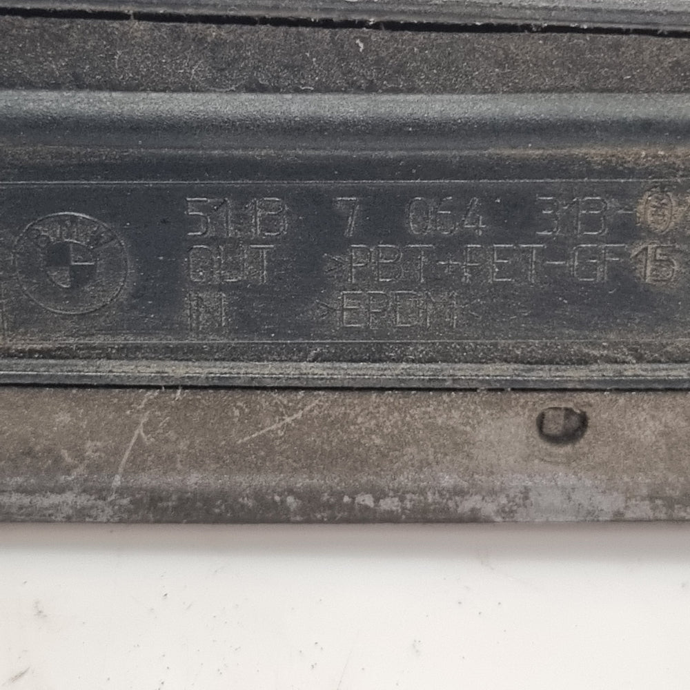 Baguette d’Éclairage BMW E46 Coupé – Réf. 7064313 – Occasion – Garantie 3 Mois