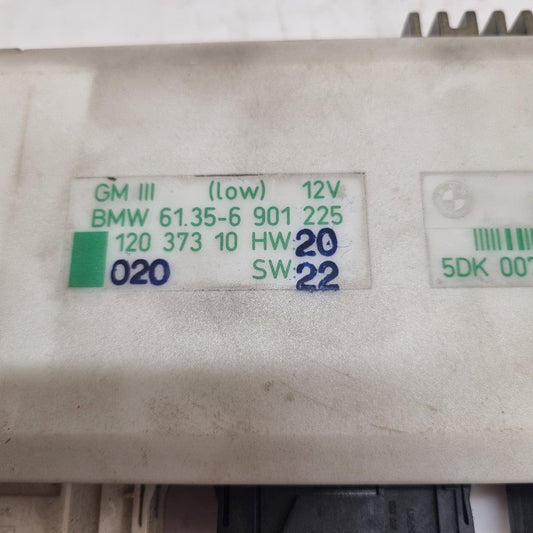 Boîtier GM3 / ZKE BMW E39 – Réf. 6901225 – Module Centralisation & Confort – Occasion – Garantie 3 Mois