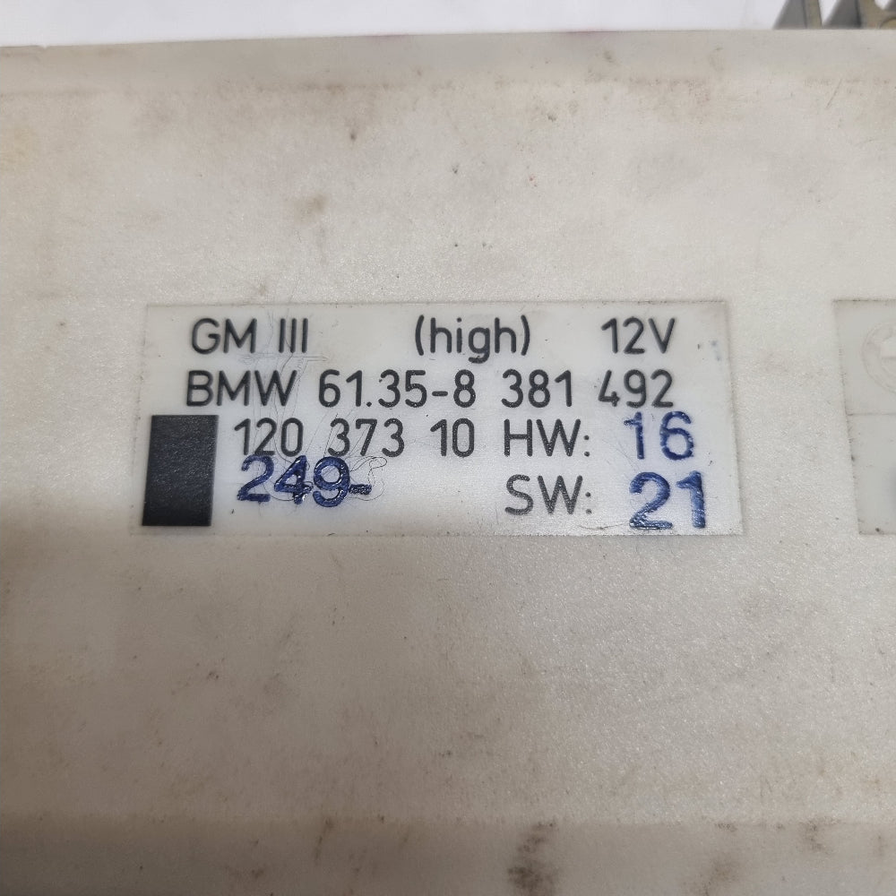 Boîtier GM3 / ZKE BMW E39 – Réf. 8381492 – Module Centralisation & Confort – Occasion – Garantie 3 Mois