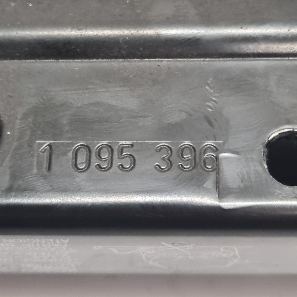 Cric d’Origine BMW X5 E53 – Réf. 1095396 – Cric de Levage – Occasion – Garantie 3 Mois