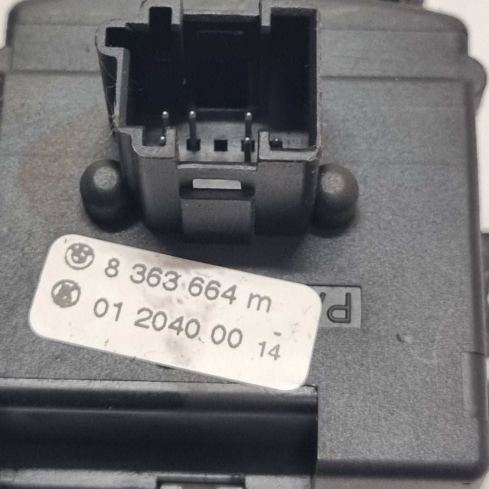 Commodo / Comodo Essuie-Glace BMW – Réf. 8363664 – E38 / E39 / E46 – Occasion Garantie 3 Mois