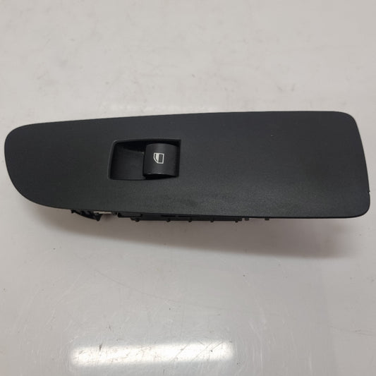 commande-leve-vitre-avant-droite-bmw-e81-bmmotorsport80