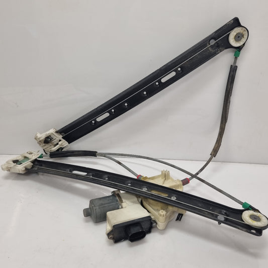 leve-vitre-avant-droit-bmw-x3-e83-bmmotorsport80