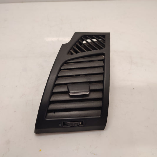 aerateur-gauche-7059187-bmw-e81-e82-e87-e88-bmmotorsport80