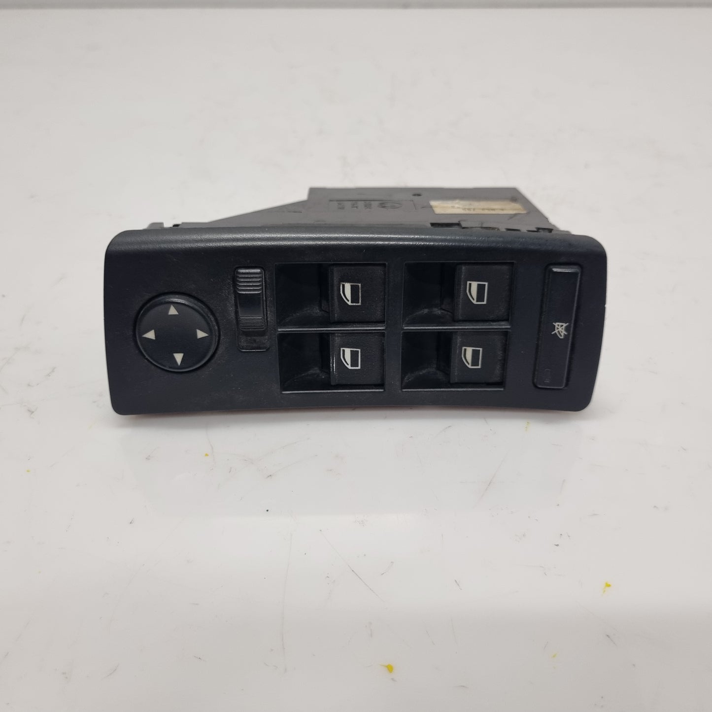 commande-leve-vitre-electrique-avant-gauche-6952795-bmw-e53-bmmotorsport80