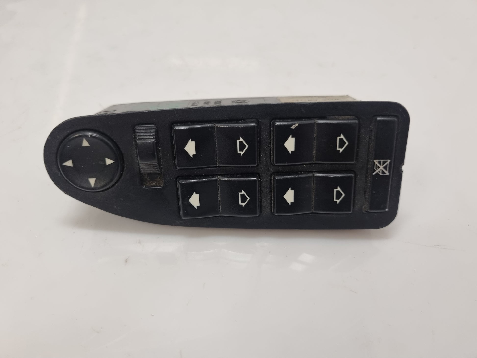 commande-leve-vitre-avant-gauche-bmw-e39-bmmotorsport80