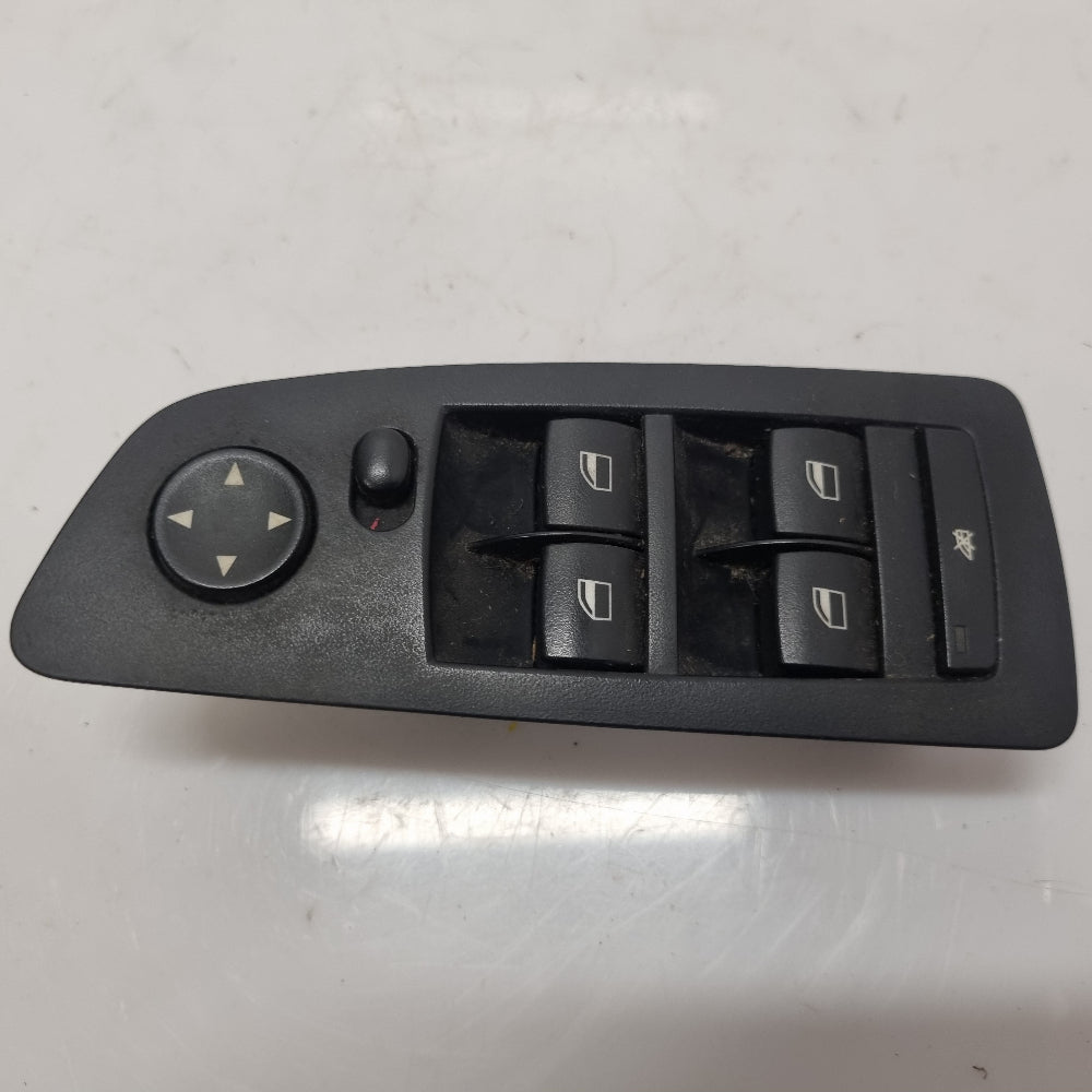 commande-leve-vitre-avant-gauche-bmw-e87-bmmotorsport80