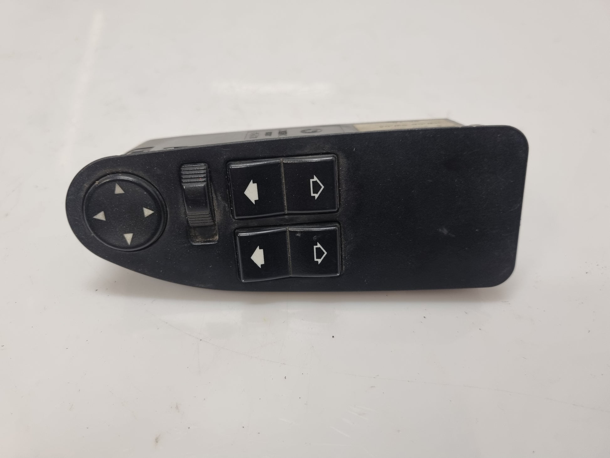 commande-leve-vitre-bmw-serie-5-e39-bmmotorsport80