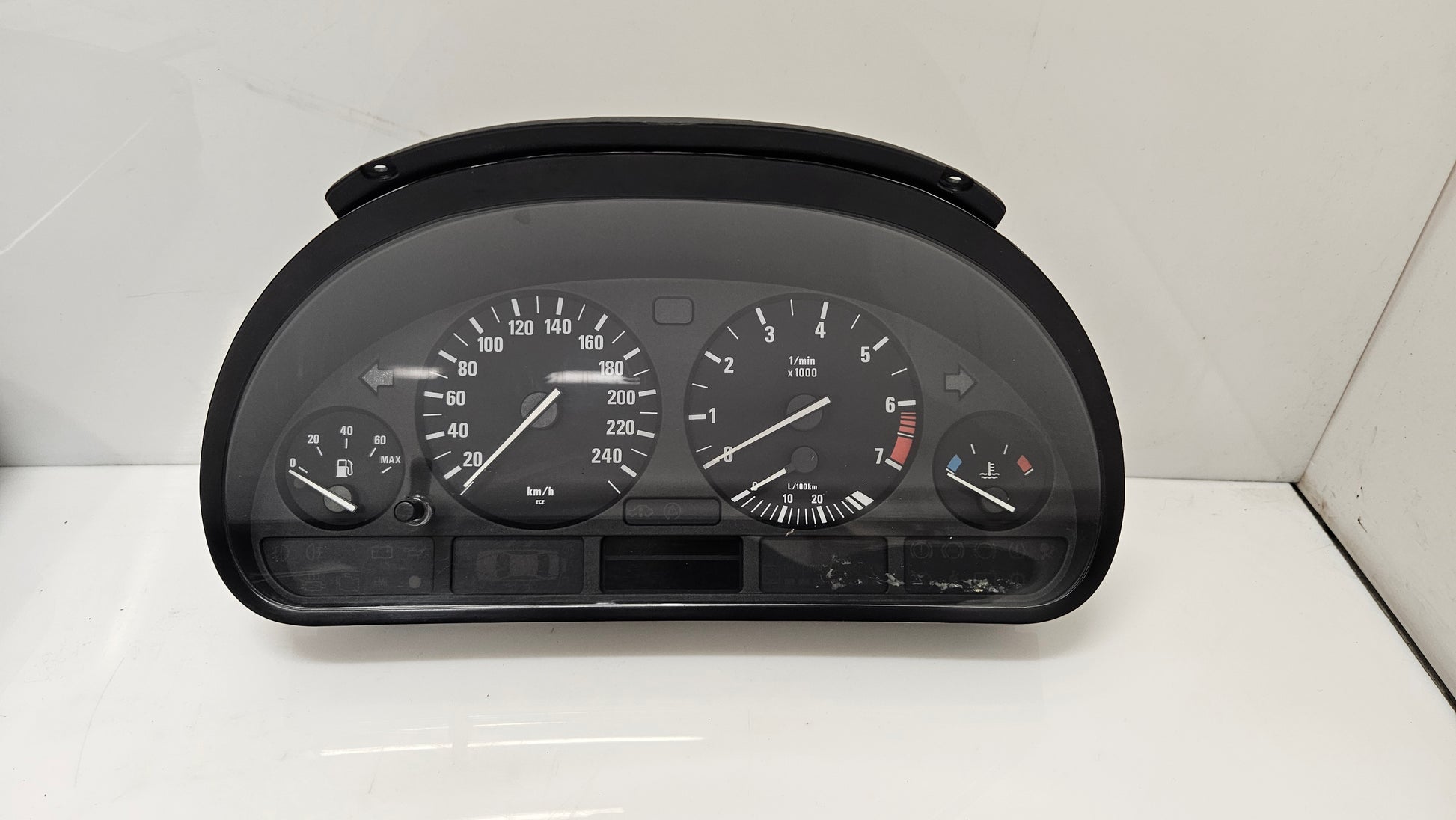compteur-essence-bmw-serie-5-7-x5-e38-e39-e53-bmmotorsport80