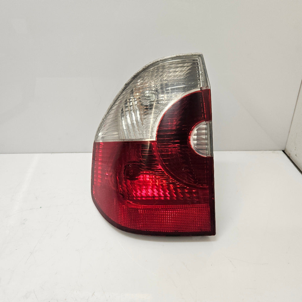 feu-arriere-gauche-bmw-x3-e83-bmmotorsport80