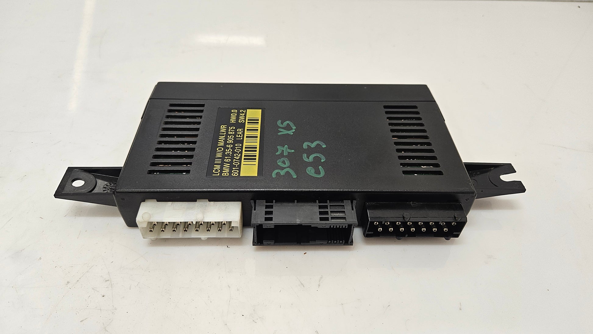 boitier-lcm-eclairage-bmw-serie-5-7-x5-e38-e39-e53-bmmotorsport80