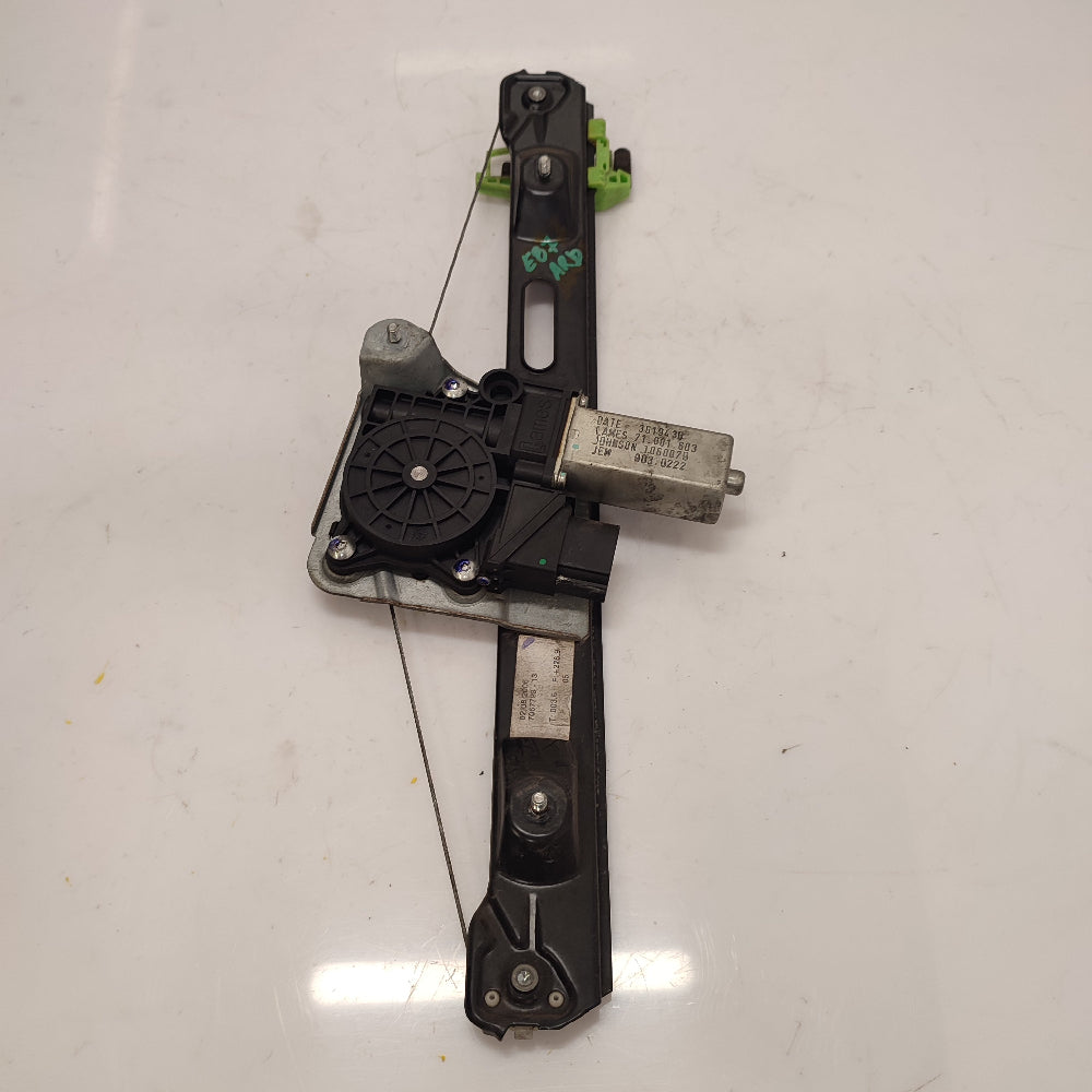 leve-vitre-arriere-droit-7067798-bmw-e87-bmmotorsport80