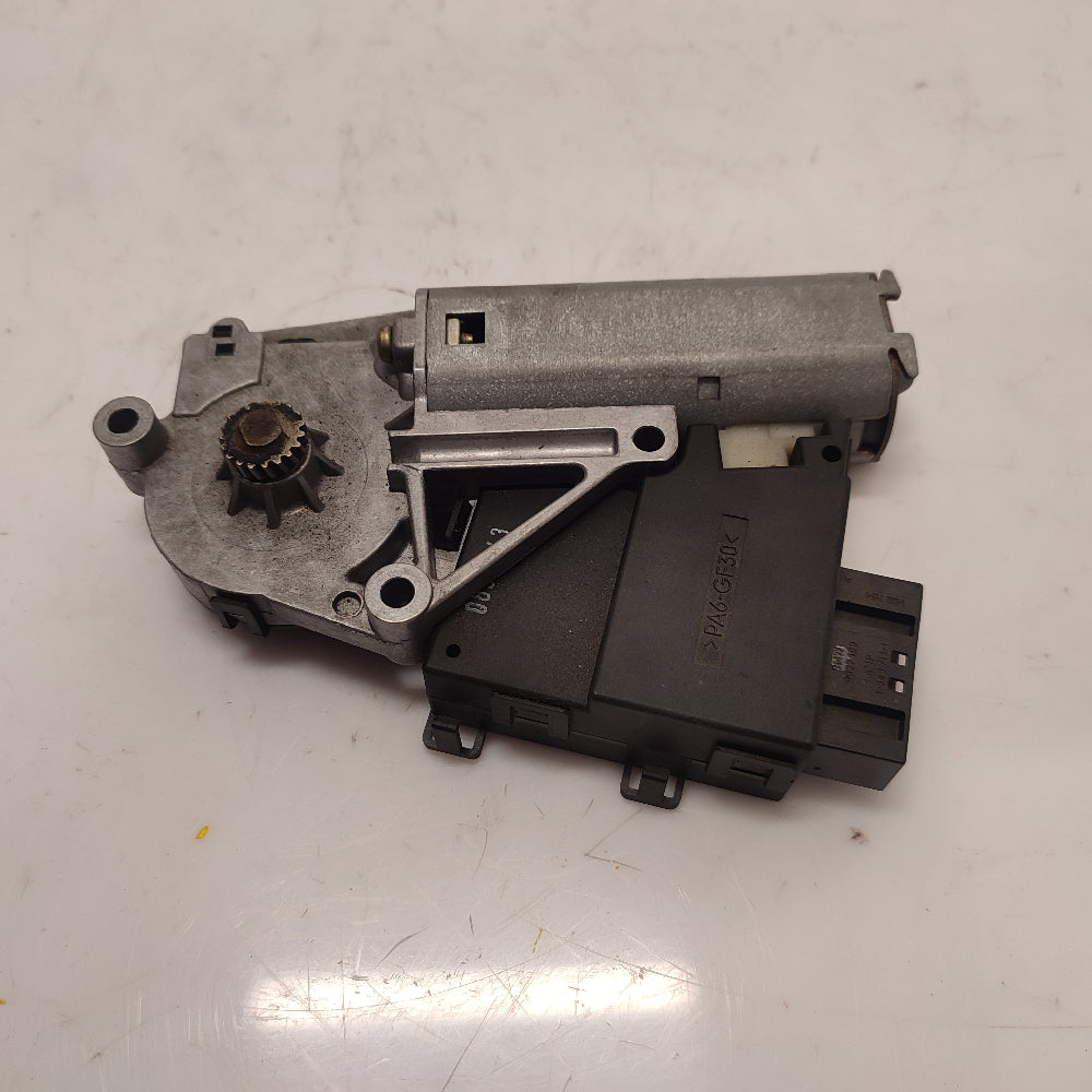 moteur-toit-ouvrant-bmw-x5-e53-8381480-bmmotorsport80