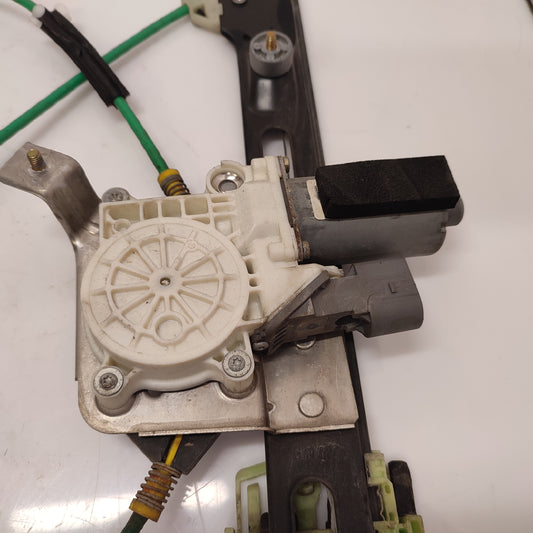 Lève-vitre électrique avant gauche BMW E46 Compact – Réf. 7079917 – Garantie 3 mois – BMMOTORSPORT80