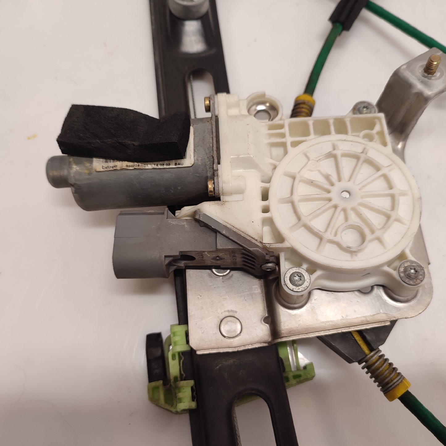 Lève-vitre électrique avant droit BMW E46 Compact – Réf. 7079918 – Garantie 3 mois – BMMOTORSPORT80
