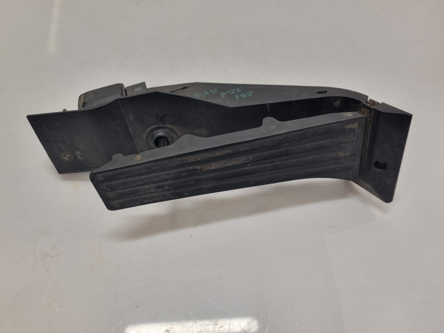 pedale accelerateur 6772646 bmw e90 e91 boite manuelle-BMMOTORSPORT80