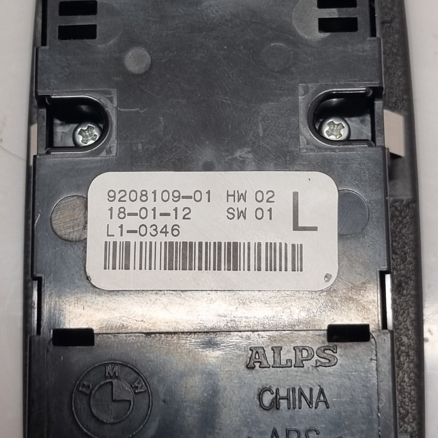 Commande de lève-vitre avant gauche 9208109 – BMW F20 | BM Motorsport80