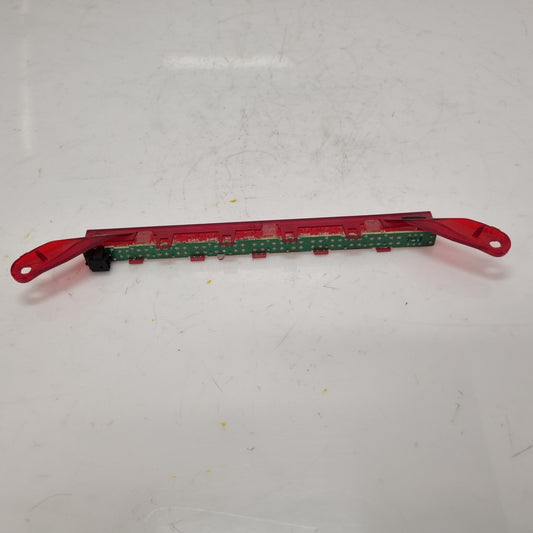 3e feu stop BMW Série 1 E81 E87 réf. 6924673 | Pièce d’occasion d’origine garantie 3 mois