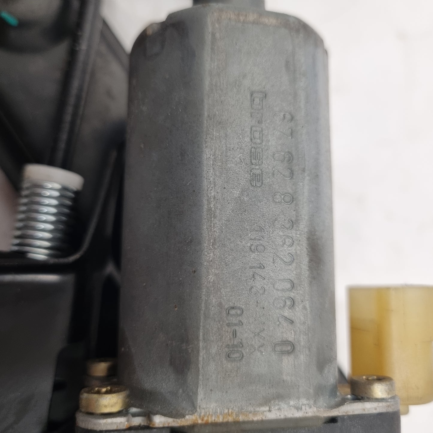 Lève-vitre Électrique Avant Droit BMW E46 Berline/Touring – Réf 8362064 – Occasion + Garantie 3 Mois