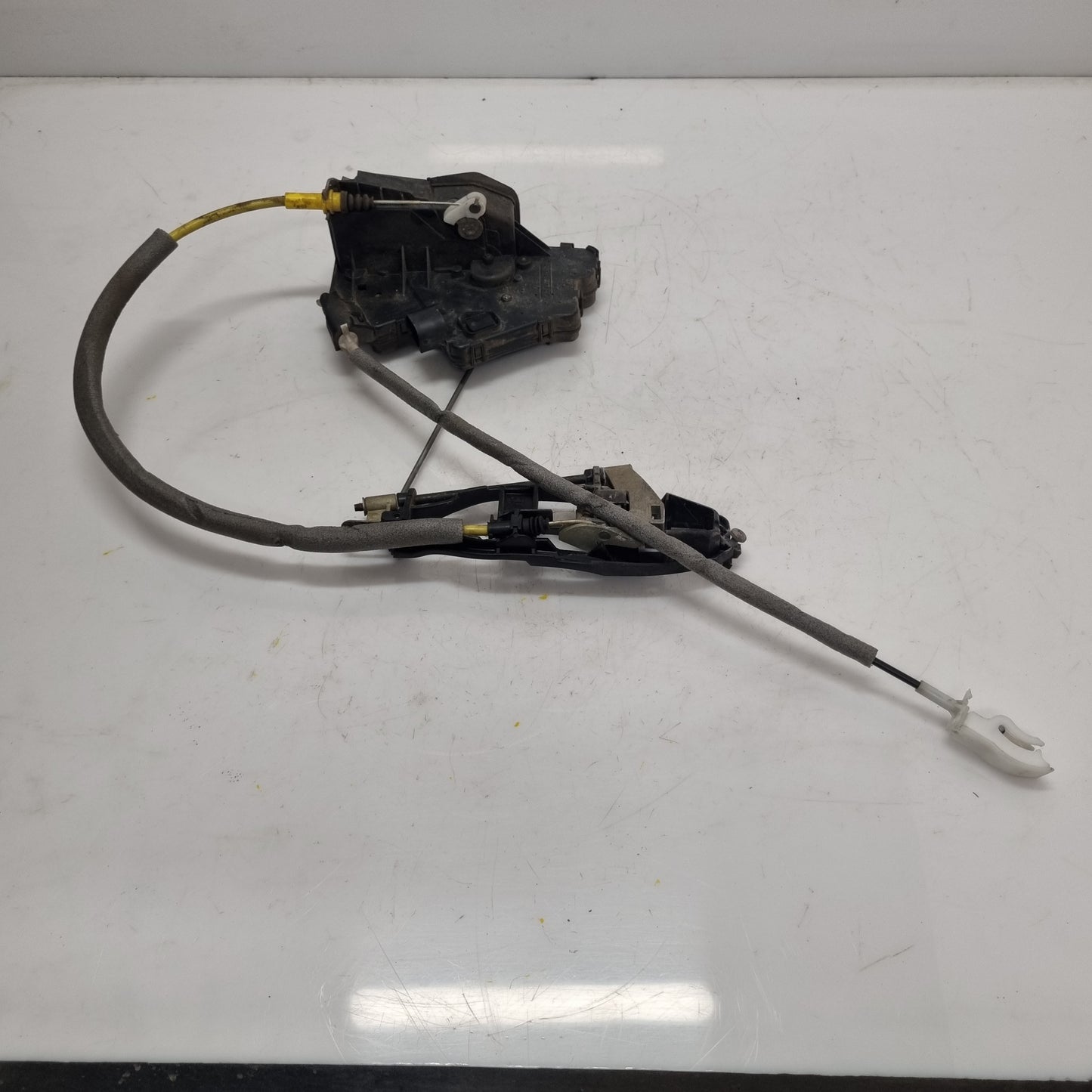 Serrure Centralisée Avant Droite – BMW E46 Berline Phase 2 – Occasion + Garantie 3 Mois