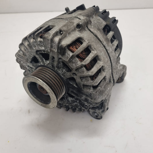 Alternateur 180A BMW N47 – Réf. 7802261 – E8X / E9X / E6X – Occasion Garantie 3 Mois