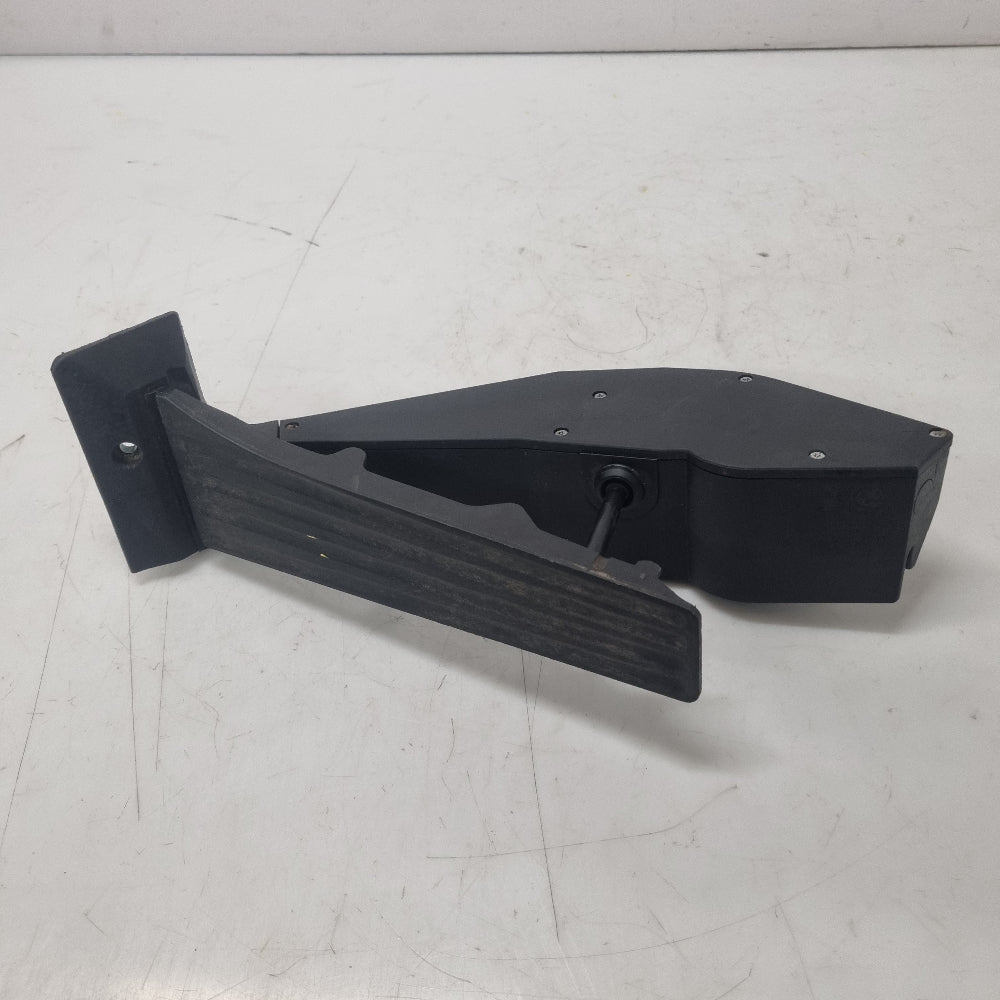 Pedale d’Accelerateur BMW – Ref. 6766930 – BVA – E8x E9x E6x – Occasion Garantie 3 Mois