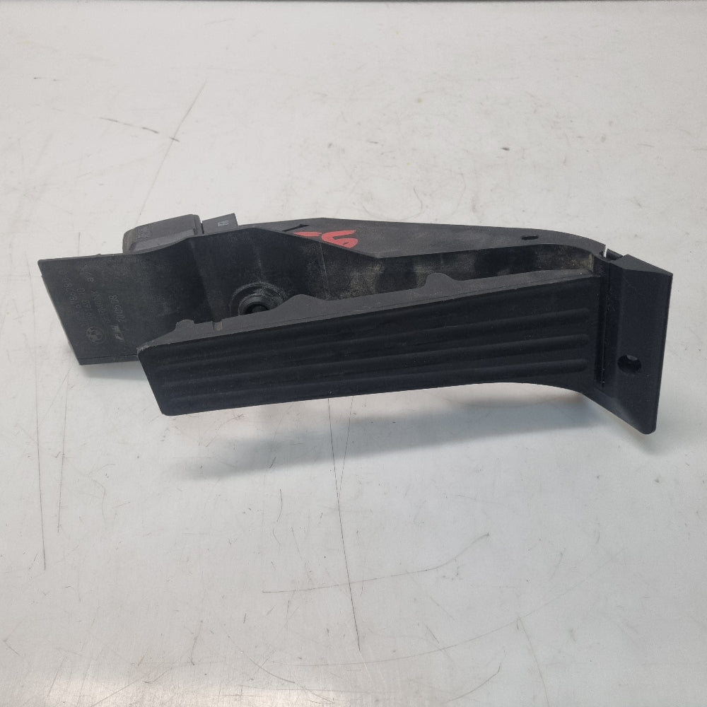 Pedale d’Accelerateur BMW – Ref. 6786285 – BVA – E8x E9x E6x – Occasion Garantie 3 Mois