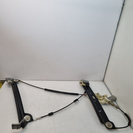Leve-Vitre Electrique Avant Droit BMW E81 – Ref. 7286142 – Occasion Garantie 3 Mois
