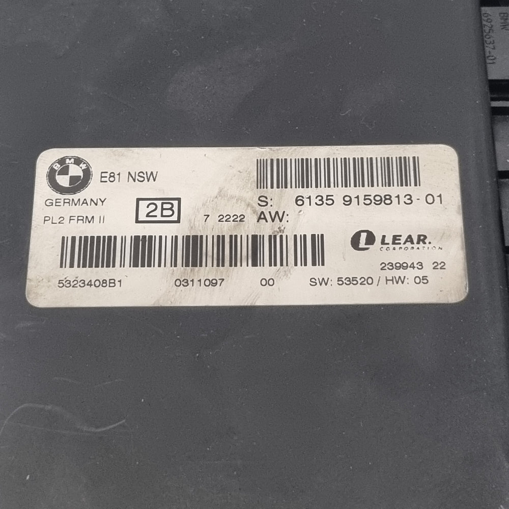 Boîtier FRM LEAR BMW E81 E87 E90 E91 – Ref. 9159813 – Module LCM Éclairage – Occasion Garantie 3 Mois