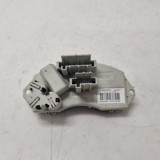 Heater Blower Resistor / Regulator BMW E8X E9X – Valeo Ref. 73040157 – Genuine Part – Used, 3-Month Warranty