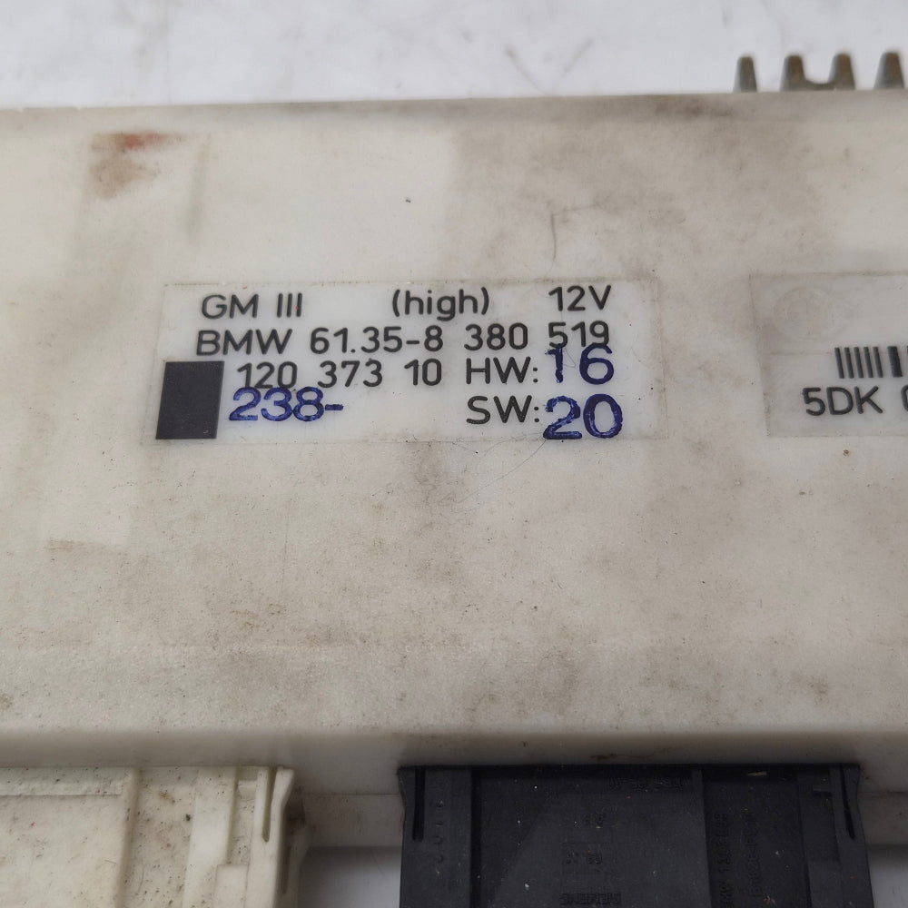 Boîtier GM3 / ZKE BMW E38 E39 – Ref. 8380519 – Module Confort – Occasion Garantie 3 Mois
