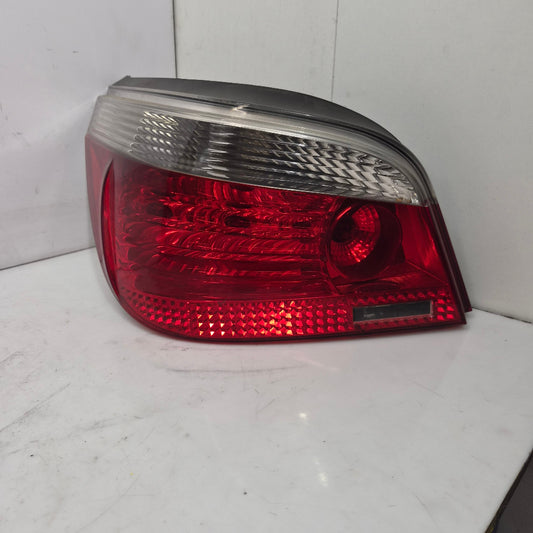 feu-arriere-gauche-7165737-bmw-e60-phase-1-bmmotorsport80