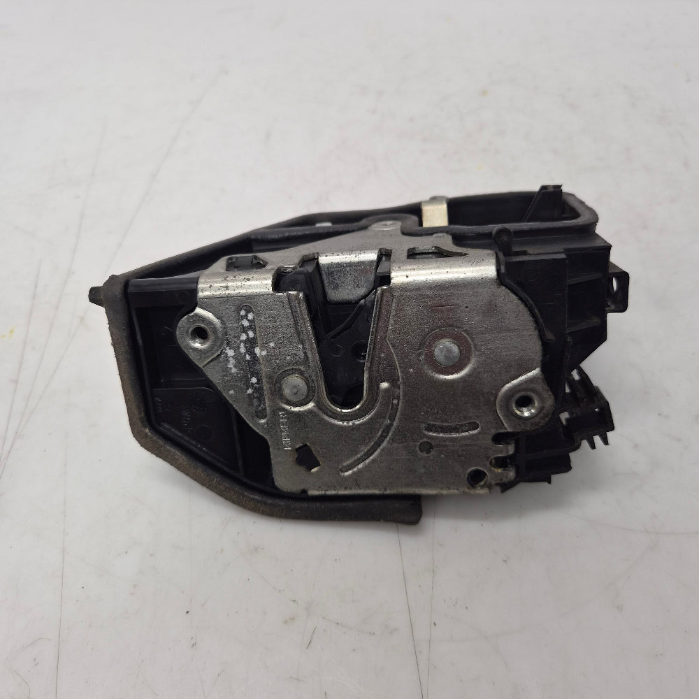 Serrure Centralisee Arriere Gauche BMW E60 E61 – Ref. 7167075 – Occasion Garantie 3 Mois
