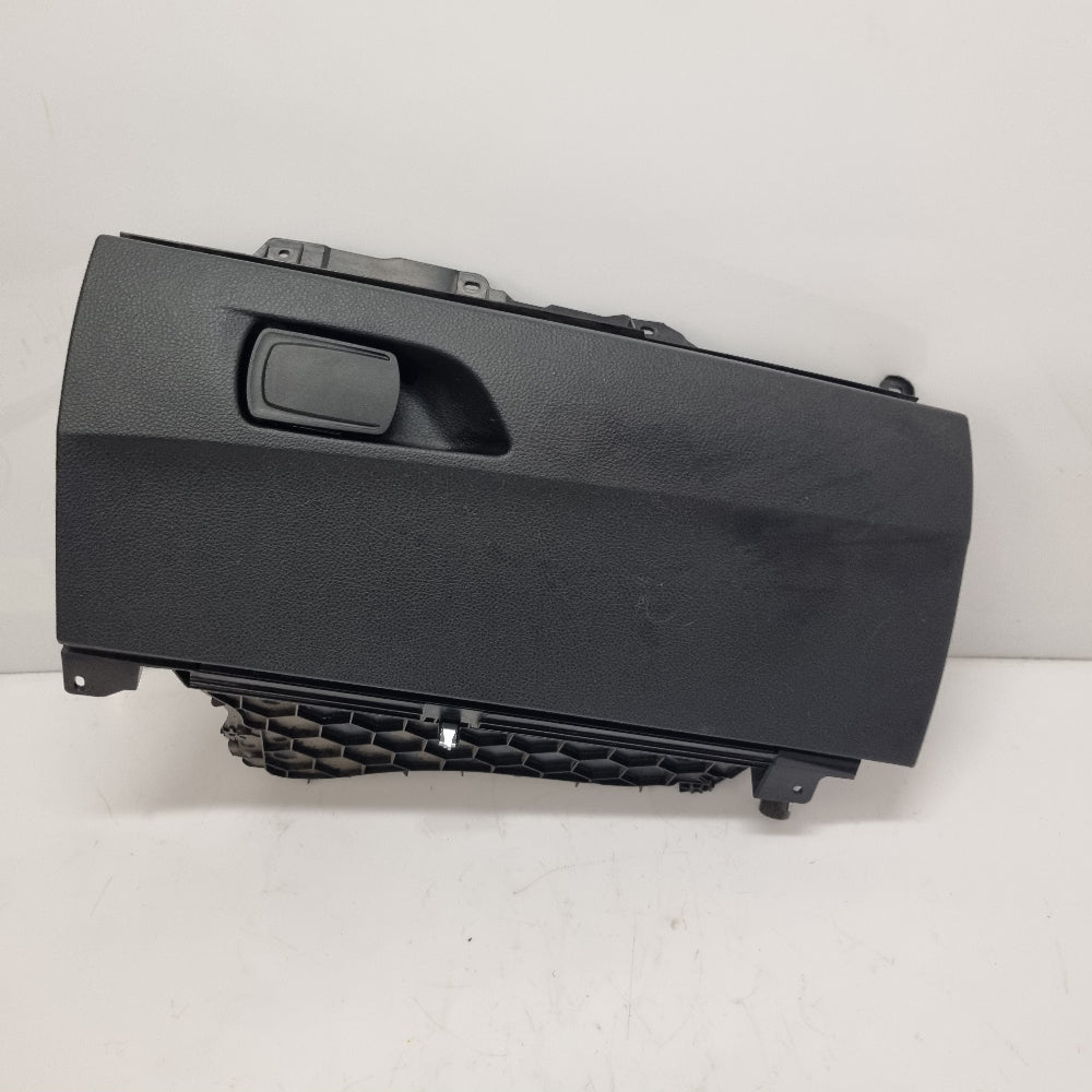 boite-a-gants-bmw-serie-1-f20-bmmotorsport80