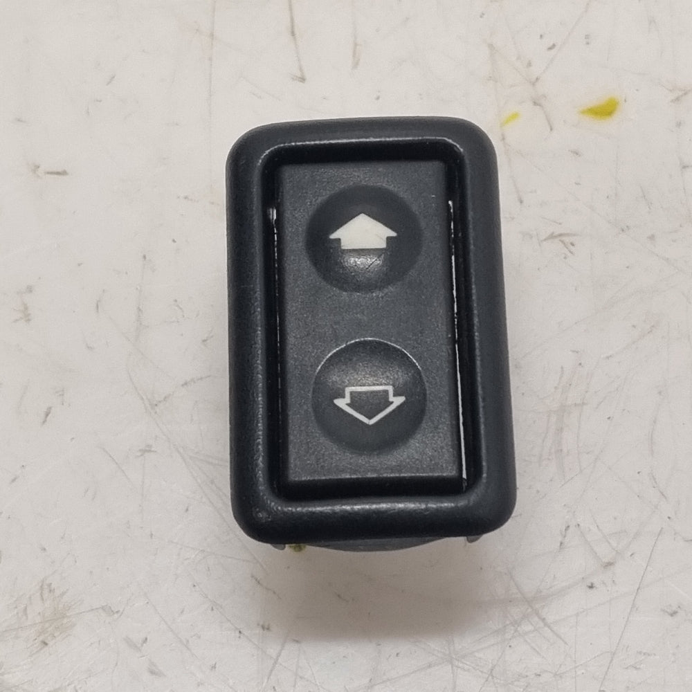bouton-leve-vitre-electrique-8365300-bmw-e36-bmmotorsport80
