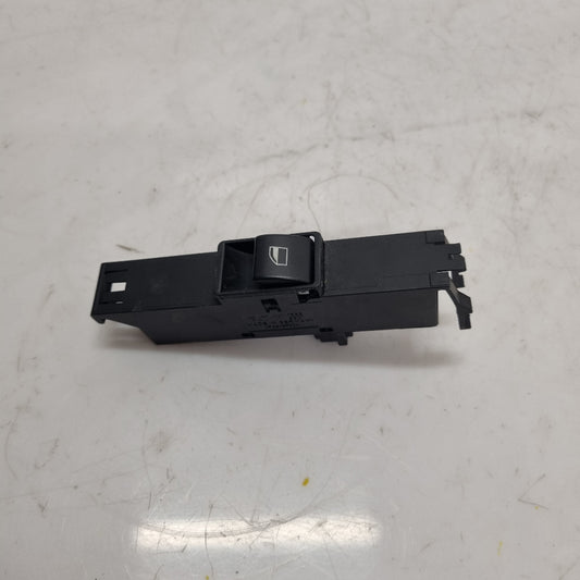 bouton-leve-vitre-gauche-6902177-bmw-serie-3-e46-bmmotorsport80