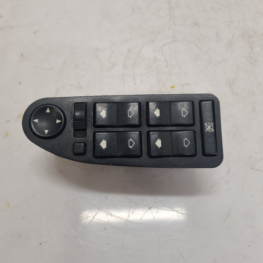 commande-leve-vitre-avant-gauche-8368985-bmw-e39-bmmotorsport80