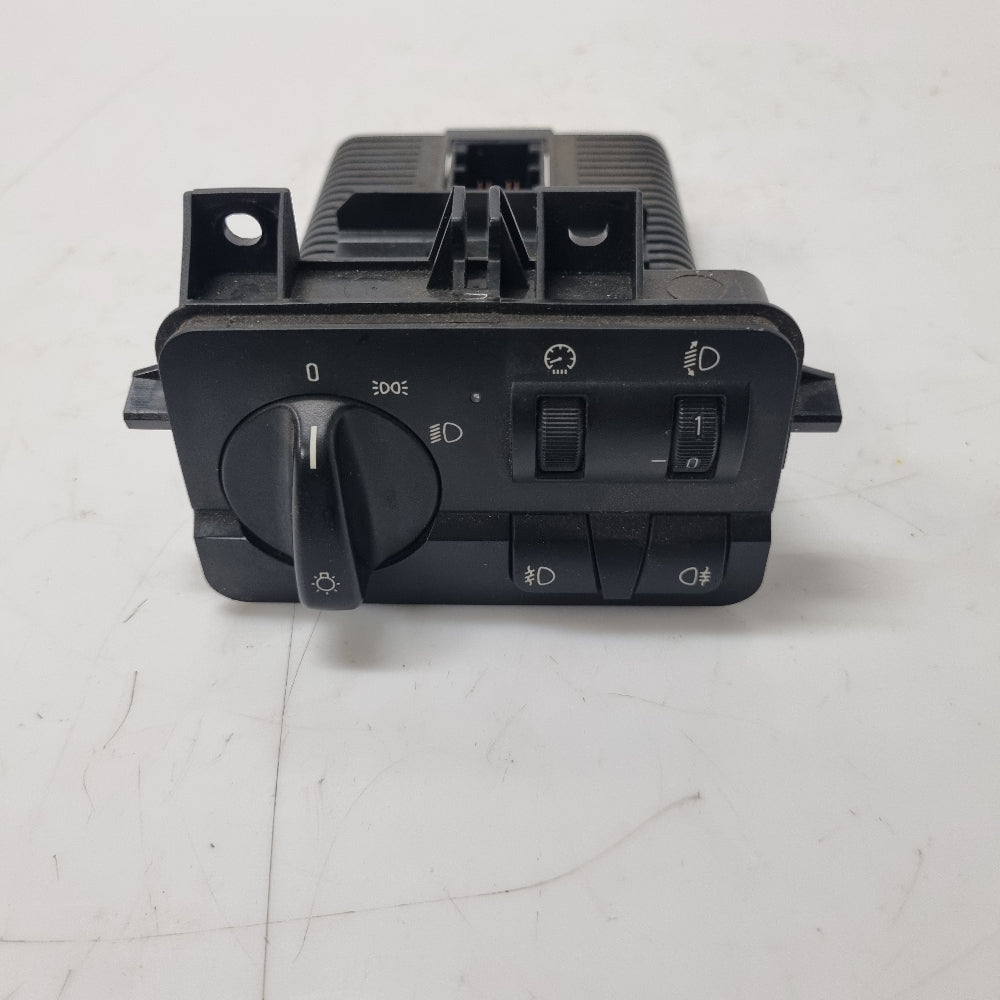 commande-phare-6907947-bmw-e46-bmmotorsport80
